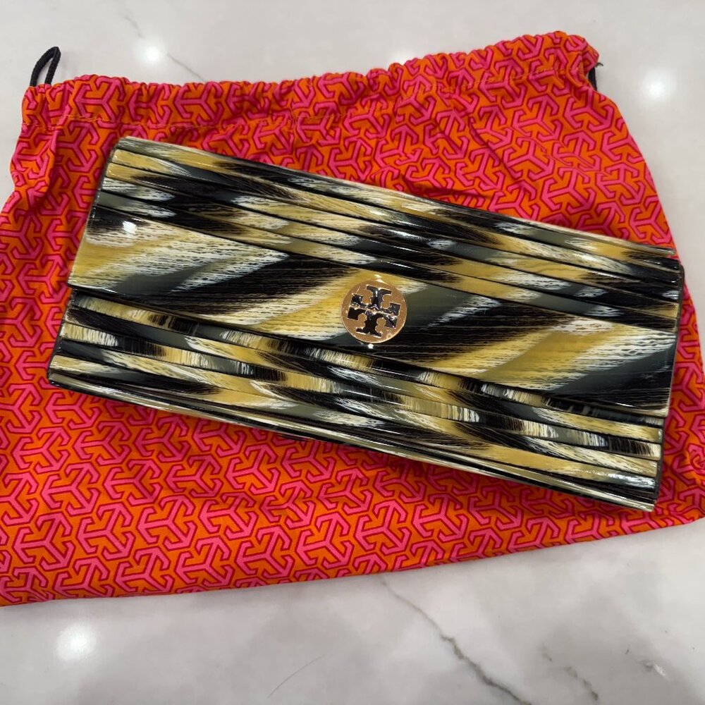 Tory Burch Resin Logo Hard Shell Clutch